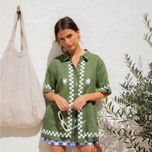 NWOT VRG GRL Mediterranean Blue Linen Button Front Shirt